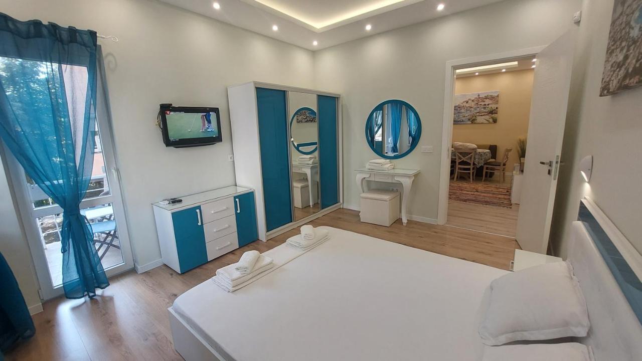 Апартамент Pink & Blue - 2Bdr With Balcony - Wi-Fi 바르나 외부 사진