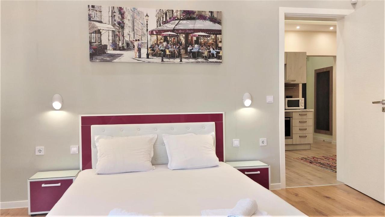 Апартамент Pink & Blue - 2Bdr With Balcony - Wi-Fi 바르나 외부 사진