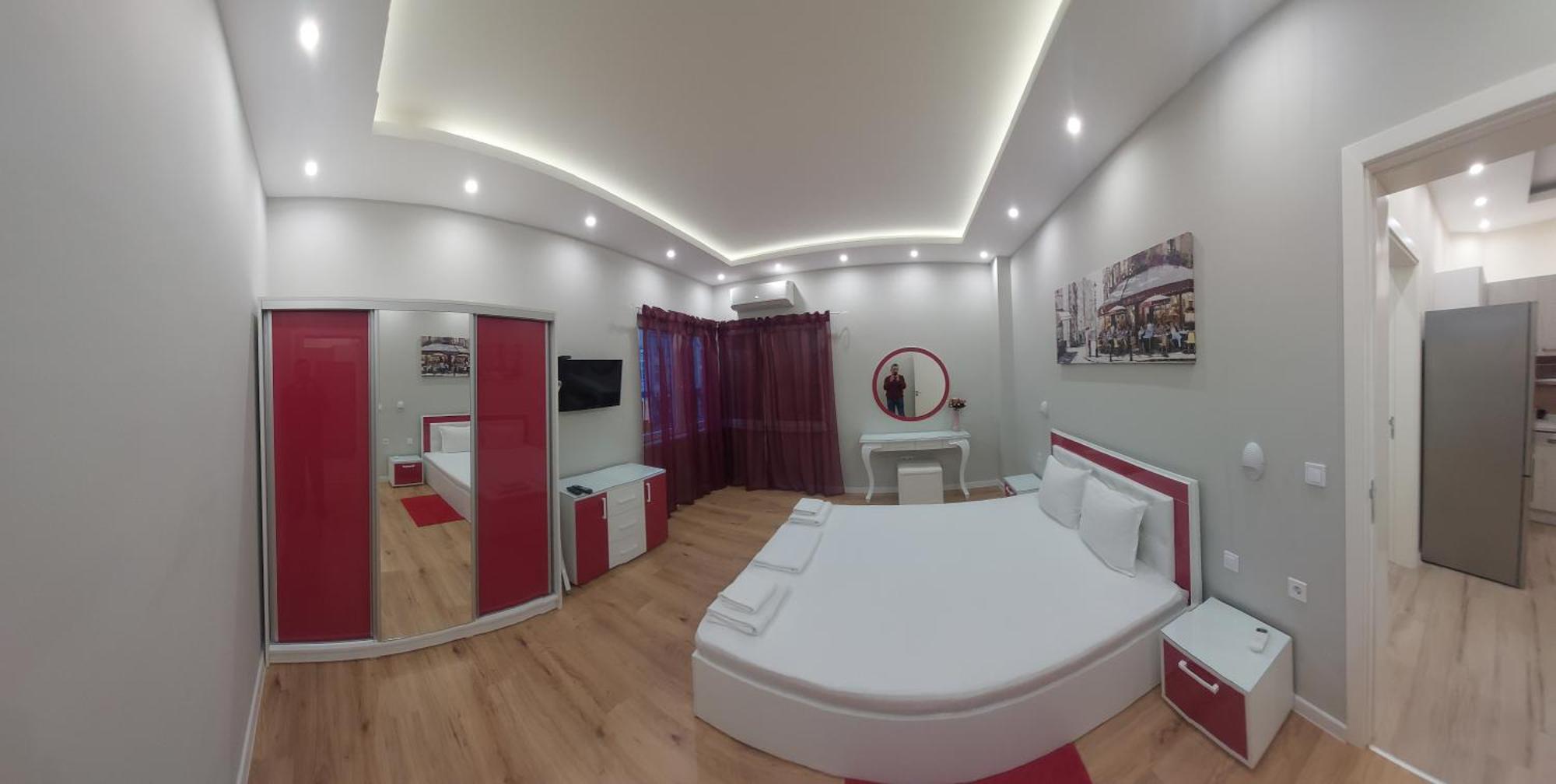 Апартамент Pink & Blue - 2Bdr With Balcony - Wi-Fi 바르나 외부 사진